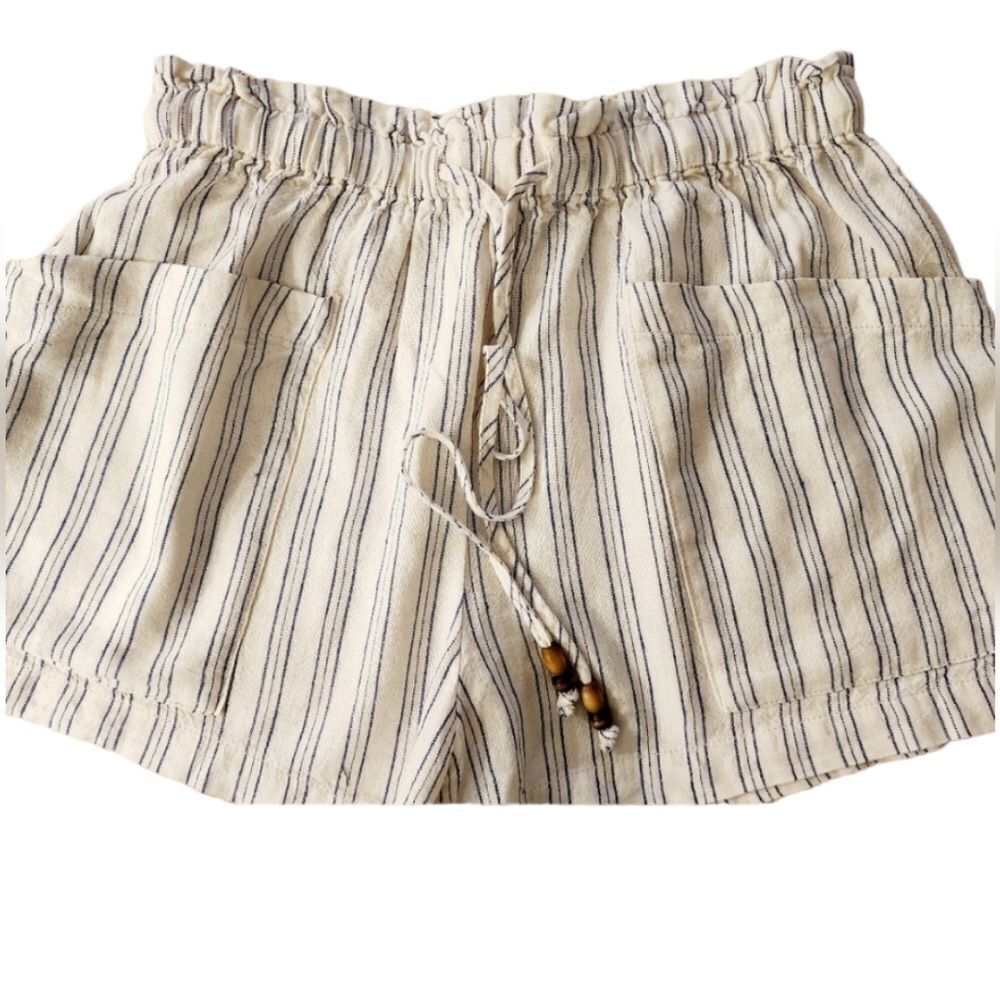 Urban Outfitter short-womens sz M.  (503)